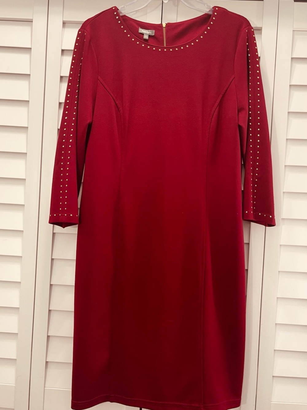 Neiman Marcus Collection Elegant Red Stud-Accent Ling Sleeve Women’s Dress